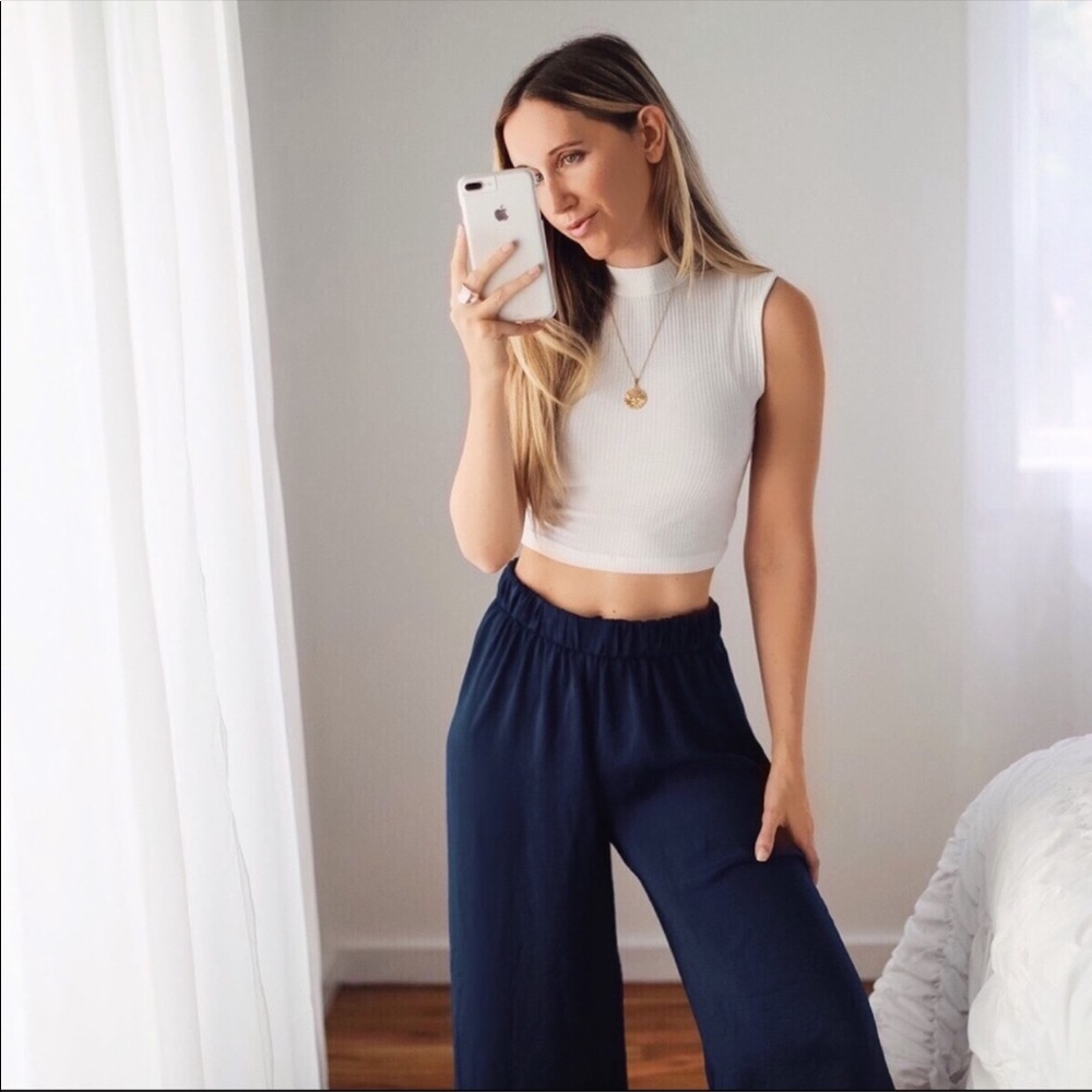 Our Lady of Charity Necklace | 18k Gold Filled - Picture 5 of 7